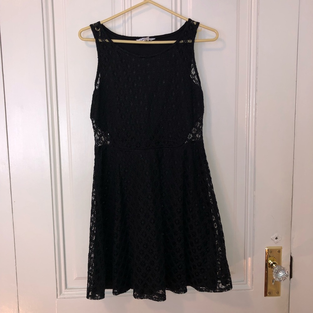 Blck Lace Cut-Out Dress